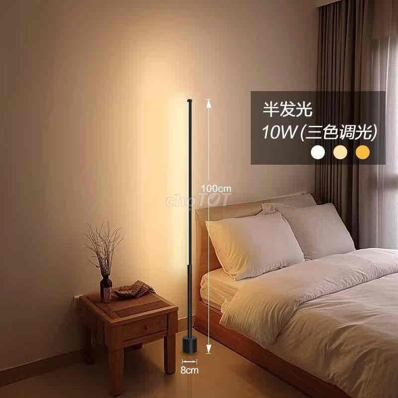 Đèn sàn Kim loại Đen cao 1 mét. Mua bán Đèn tại Quận Liên Chiểu Đà Nẵng được đăng bởi Shop thanh lý phụ kiện hình 1