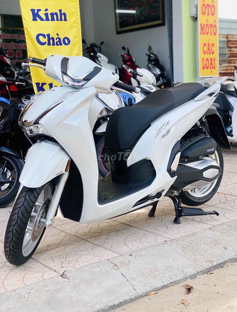 SH 350 nhập ý siêu lướt 3k km chuẩn zin như mới✅. Mua bán Xe máy tại Quận Ninh Kiều Cần Thơ được đăng bởi Hiếu Xe máy Tân Liên Hưng 2 hình 1