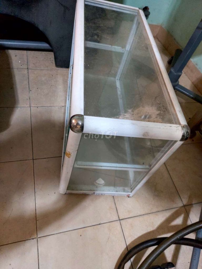 🧳 Thanh lý tủ kiếng trưng bày