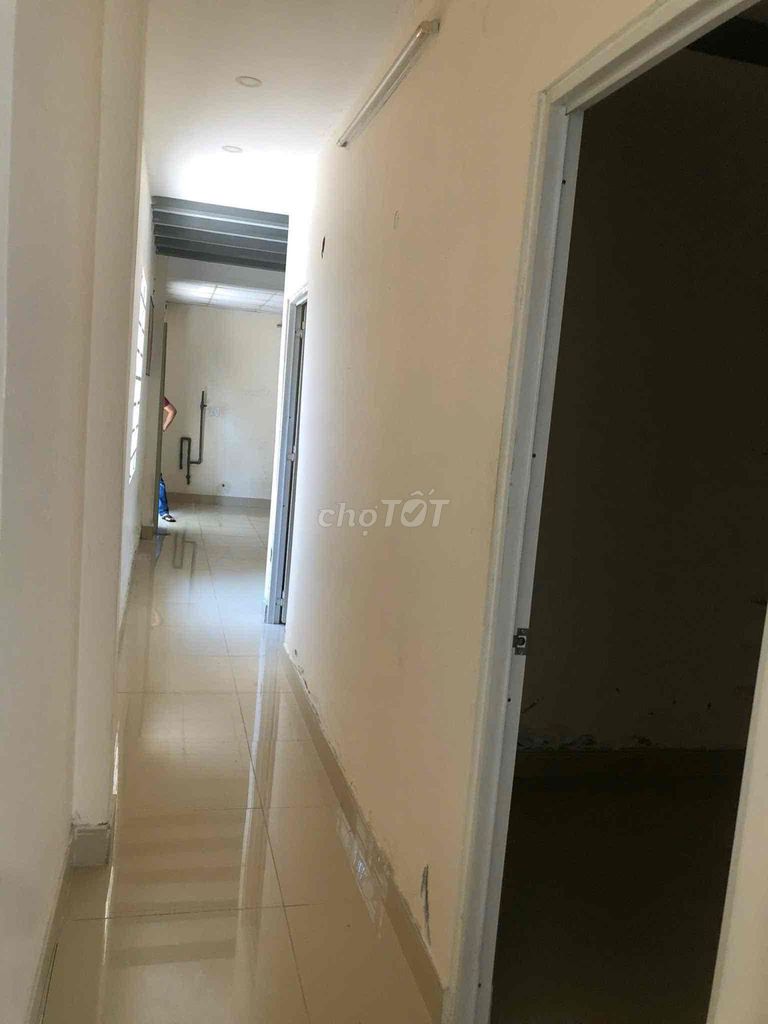 Дом C4 в аренду в Хуинь Тан Фат