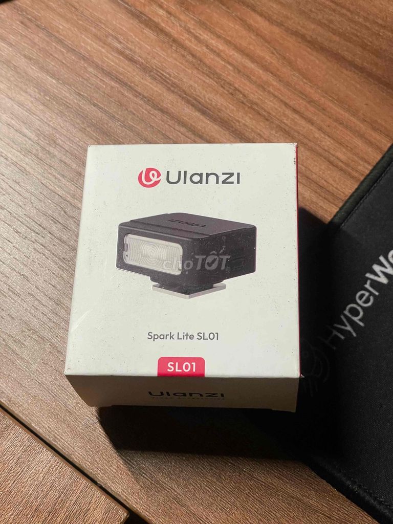 Ra đi phụ kiện máy ảnh Canon R8. Mua bán Phụ kiện (Màn hình, Chuột...) tại Quận 7 Tp Hồ Chí Minh được đăng bởi Anh Tú hình 1