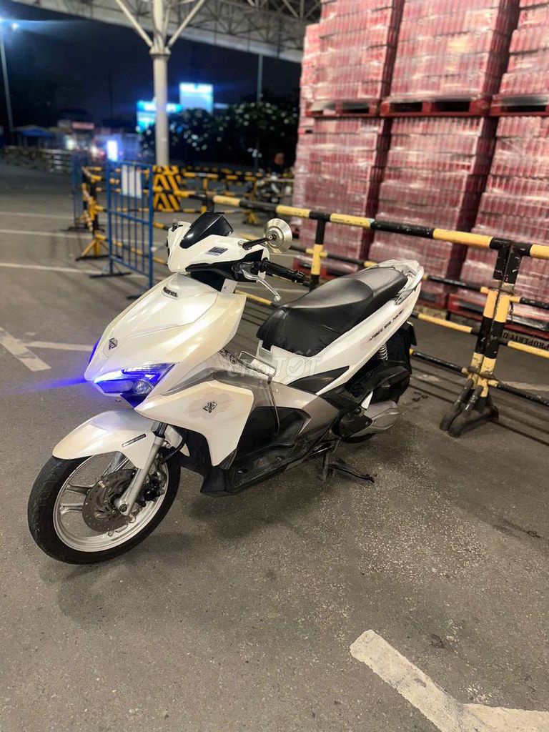 Honda Air Blade 2016 в оригинале, номер Хошимина