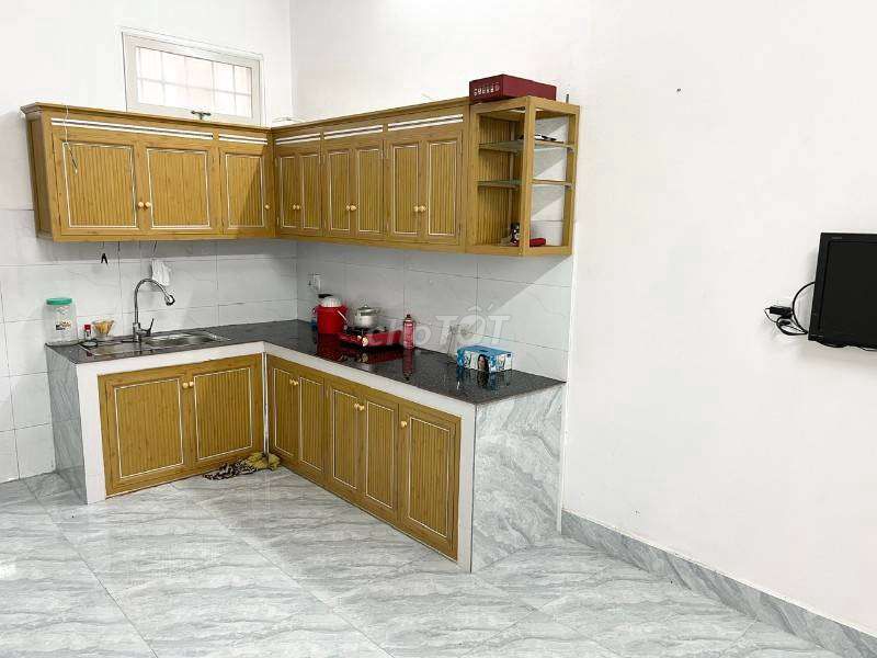 Cho thuê Nhà ở riêng lẻ, 100m2, đường Thành Tô, sân cổng riêng,. Cho thuê Nhà ở tại Quận Hải An Hải Phòng được đăng bởi truong thanh huyen hình 4