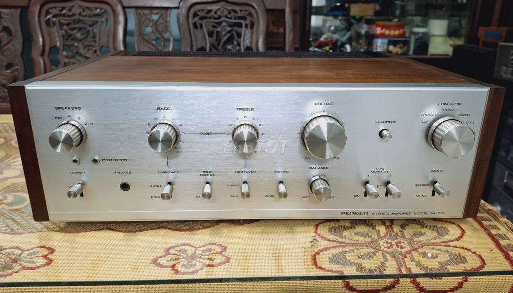 Ampli pioneer 710