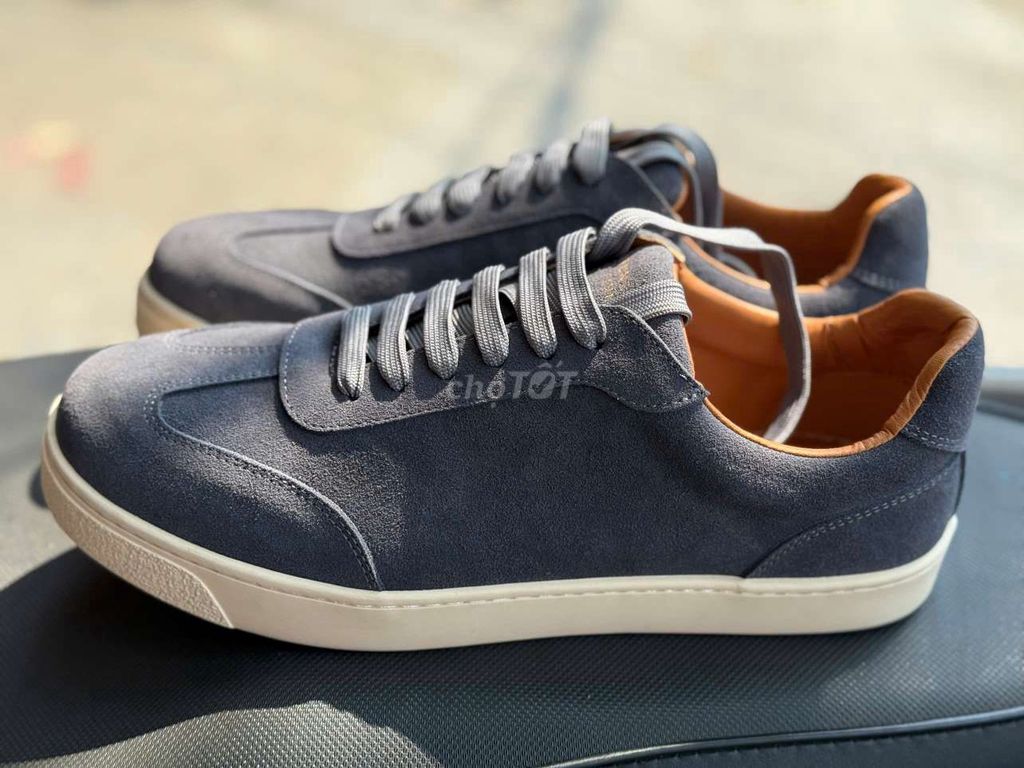 Giày sneaker da lộn Brunello Cucinelly. Mới