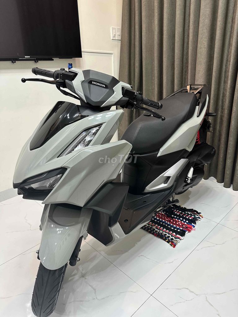 VARIO 160 ABS  BẢN THỂ THAO  SIÊU ĐẸP. Mua bán Xe máy tại Quận Thanh Khê Đà Nẵng được đăng bởi THẾ MẪN CHUYÊN XE LƯỚT CÓ BÁN TRẢ GÓP  hình 2