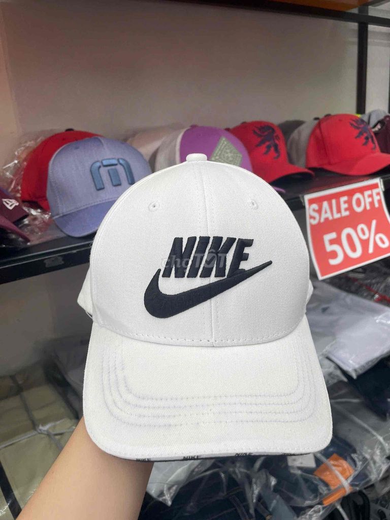 Nón lưỡi trai Nike Vải Trắng Unisex. Mua bán Phụ kiện thời trang khác tại Thành phố Thủ Đức Tp Hồ Chí Minh được đăng bởi HanghieuOUTLET  hình 1