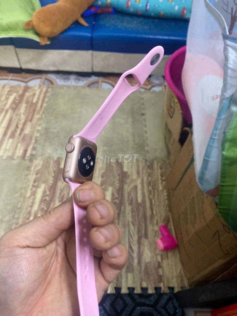 Apple watch series 3 38mm. Mua bán Thiết bị đeo thông minh tại Quận Thanh Xuân Hà Nội được đăng bởi nguyen vẳn tuân hình 4