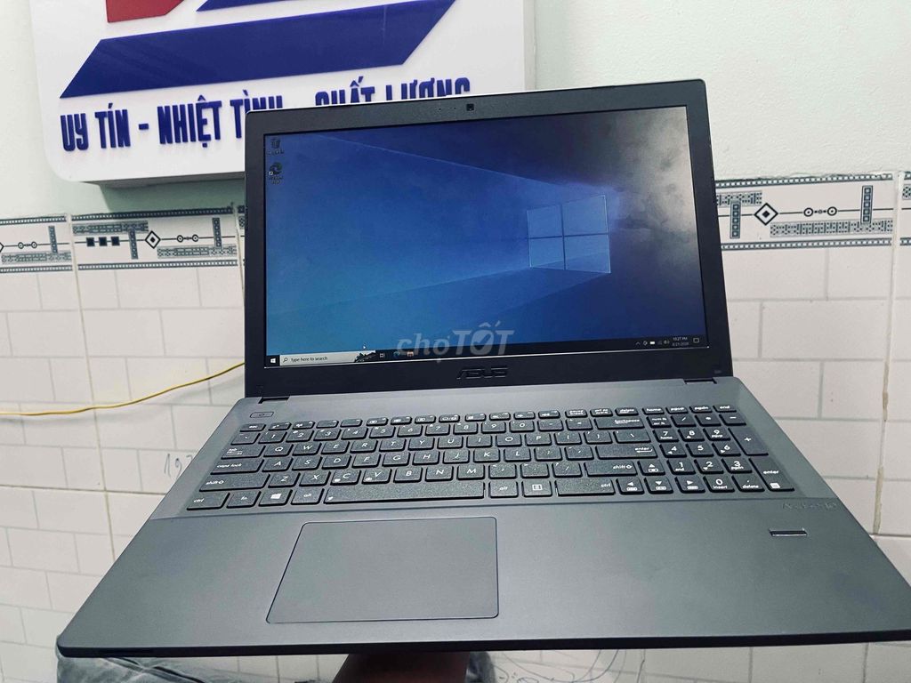 Asus  i5-8th 15.6 inch 8GB/256GB Xá. Mua bán Laptop tại Thị xã Tân Uyên Bình Dương được đăng bởi lê âu hình 1