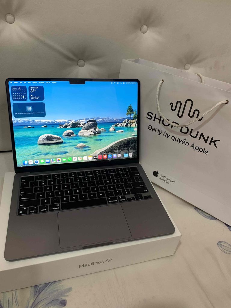 FULL HỘP Macbook Air M2 16GB/256GB Nguyên Zin. Mua bán Laptop tại Quận 4 Tp Hồ Chí Minh được đăng bởi Trọng Nhân hình 1