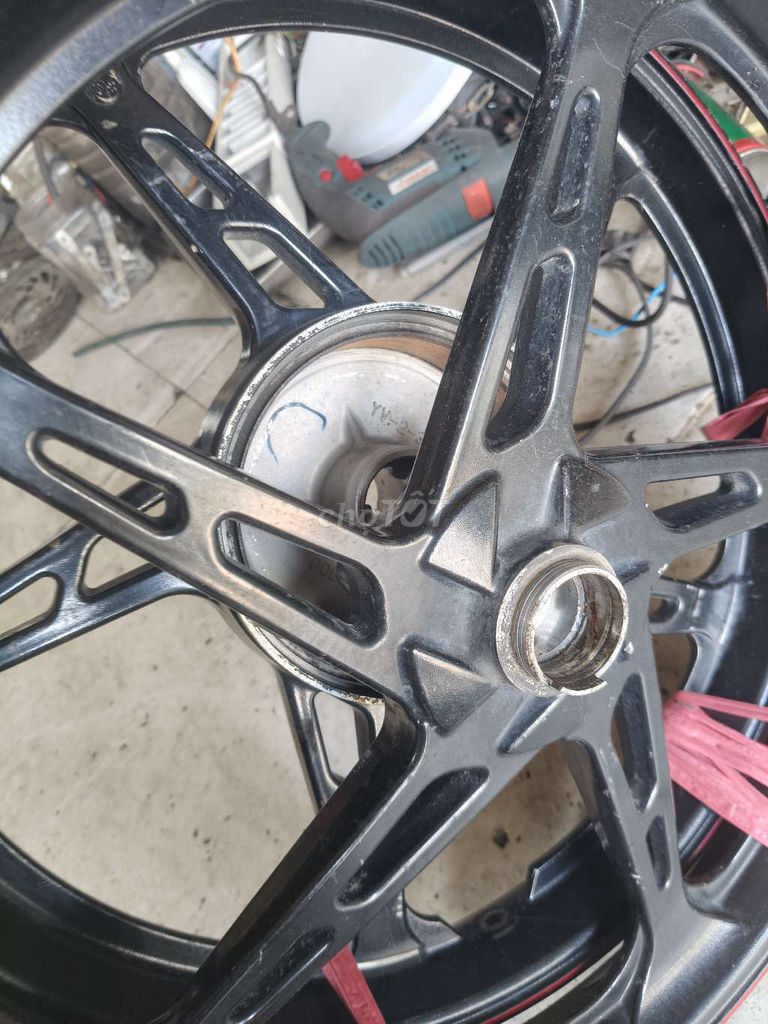 Cần bán gấp cặp mâm sirus mâm đẹp thẳng không đảo. Mua bán Phụ tùng xe tại Thành phố Thủ Dầu Một Bình Dương được đăng bởi Hoàng  hình 3