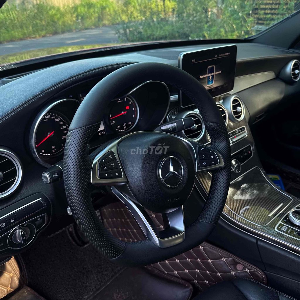 Mer c300 amg 2018 có hổ trợ góp 40% giá trị xe. Mua bán Ô tô tại Quận Bình Thạnh Tp Hồ Chí Minh được đăng bởi huy hình 7