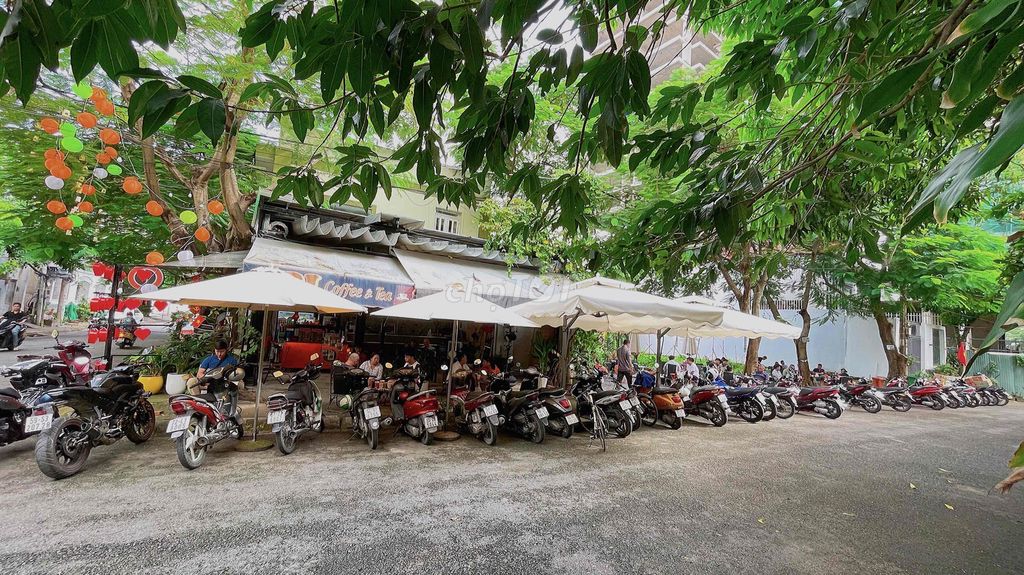 SANG NHƯỢNG QUÁN CAFE GÓC 2 MẶT TIỀN