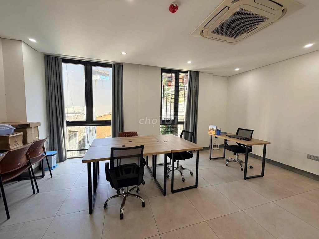 CHO THUÊ VĂN PHÒNG NGAY ĐƯỜNG LÊ LỢI - DIỆN TÍCH 40m2