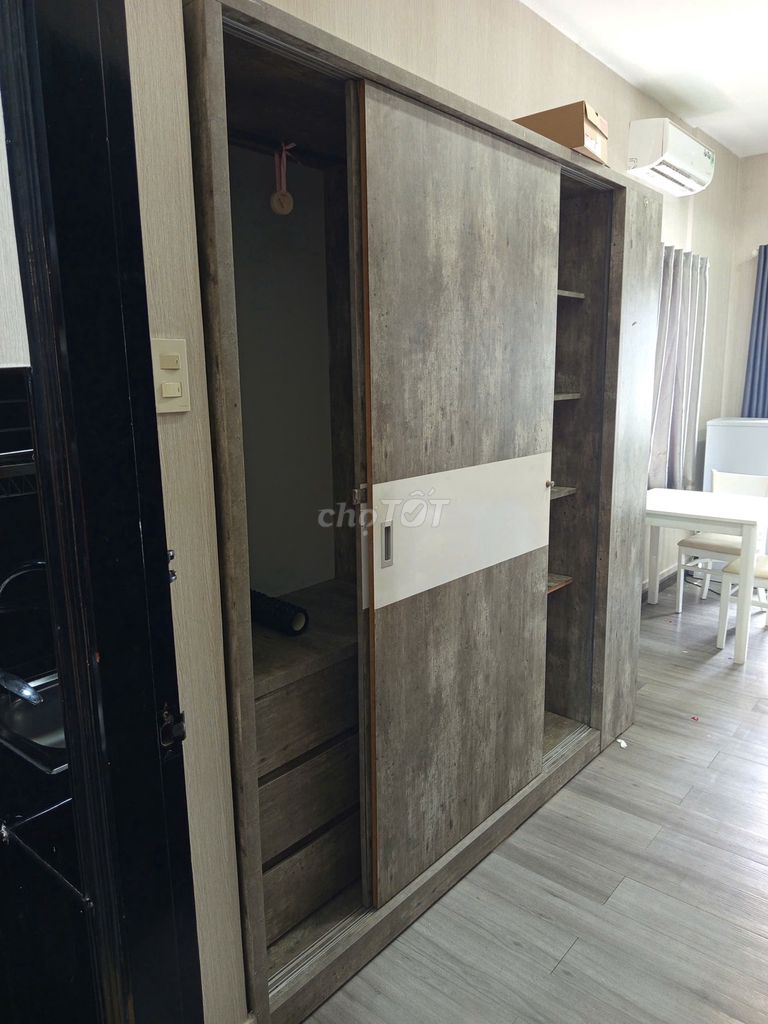 Tủ quần áo gỗ MDF cửa lùa liền kệ cao cấp 2mx2m1 . Mua bán Tủ, kệ gia đình tại Quận Gò Vấp Tp Hồ Chí Minh được đăng bởi Kho Nội thất Cũ Mới Phú Nhàn hình 1