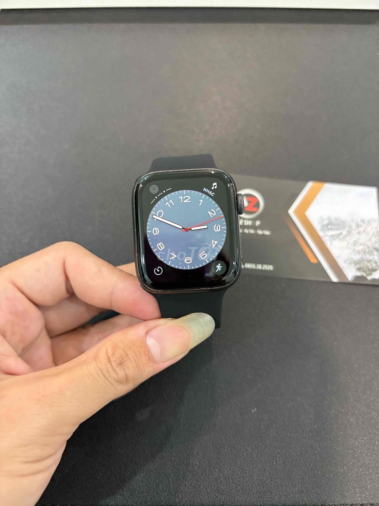 Apple Watch s4/44 nhôm đen GPS