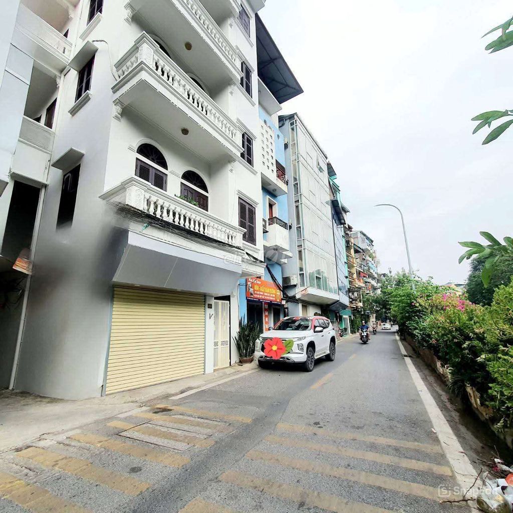 BÁN NHÀ MẶT PHỐ TRẦN ĐẠI NGHĨA KÉO DÀI, LÔ GÓC MẶT TIỀN RỘNG GARA ÔTÔ. Mua bán nhà ở tại Quận Hai Bà Trưng Hà Nội được đăng bởi Quỳnh Hoa hình 2