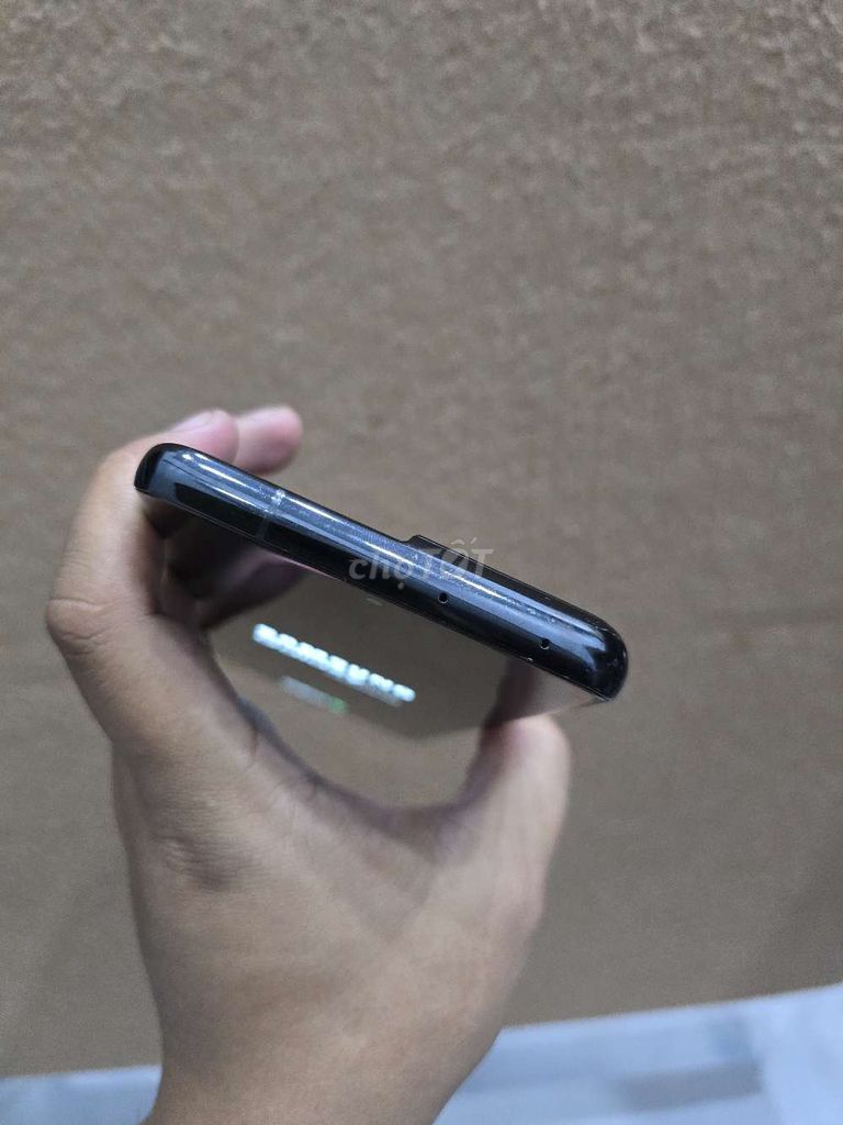 Samsung Galaxy S21 Ultra 5G Đen Đã sử dụng. Mua bán Điện thoại tại Thành phố Thủ Dầu Một Bình Dương được đăng bởi Lê Tuấn hình 1