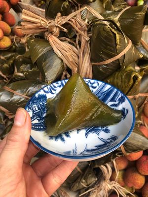 Bánh ú hàng Víp nhà làm lá dong. Mua bán Đồ ăn, thực phẩm và các loại khác tại Quận 4 Tp Hồ Chí Minh được đăng bởi Thoa Truong