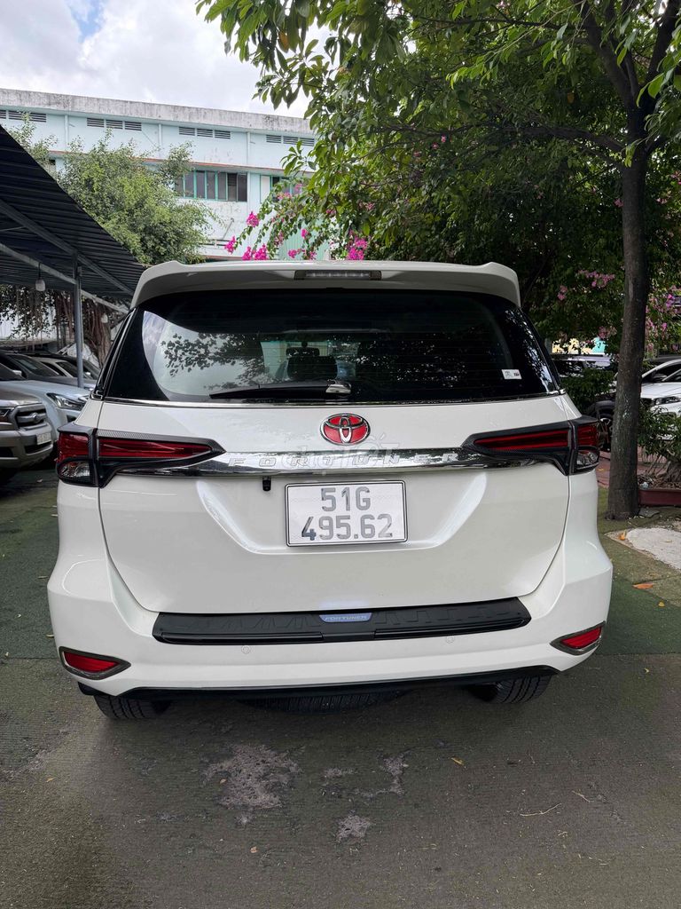 Toyota Fortuner 2017 photo 2