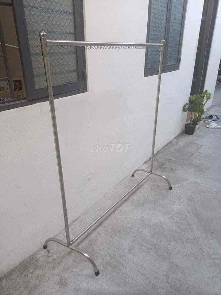 Cây phơi đồ kim loại 1 tầng, 2 tầng. Mua bán Nội thất, đồ gia dụng khác tại Quận Thanh Khê Đà Nẵng được đăng bởi Nhung hình 1