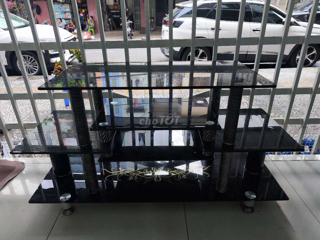 Kệ tivi 3 tầng Đen. Mua bán Tủ, kệ gia đình tại Quận Hải Châu Đà Nẵng được đăng bởi Đức Bảo hình 1
