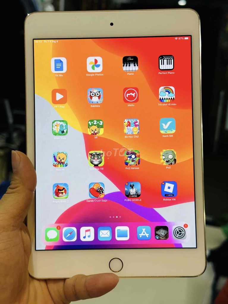 Em Bán iPad Mini 4 Wifi 128GB Vàng. Mua bán Máy tính bảng tại Quận Đống Đa Hà Nội được đăng bởi Thế Hoàng hình 1