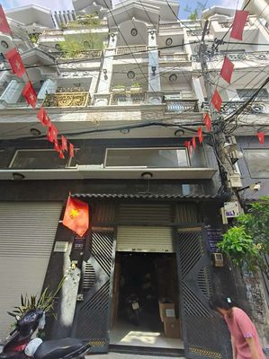 nhà 5tầng p15,tbinh :8.4ty tl