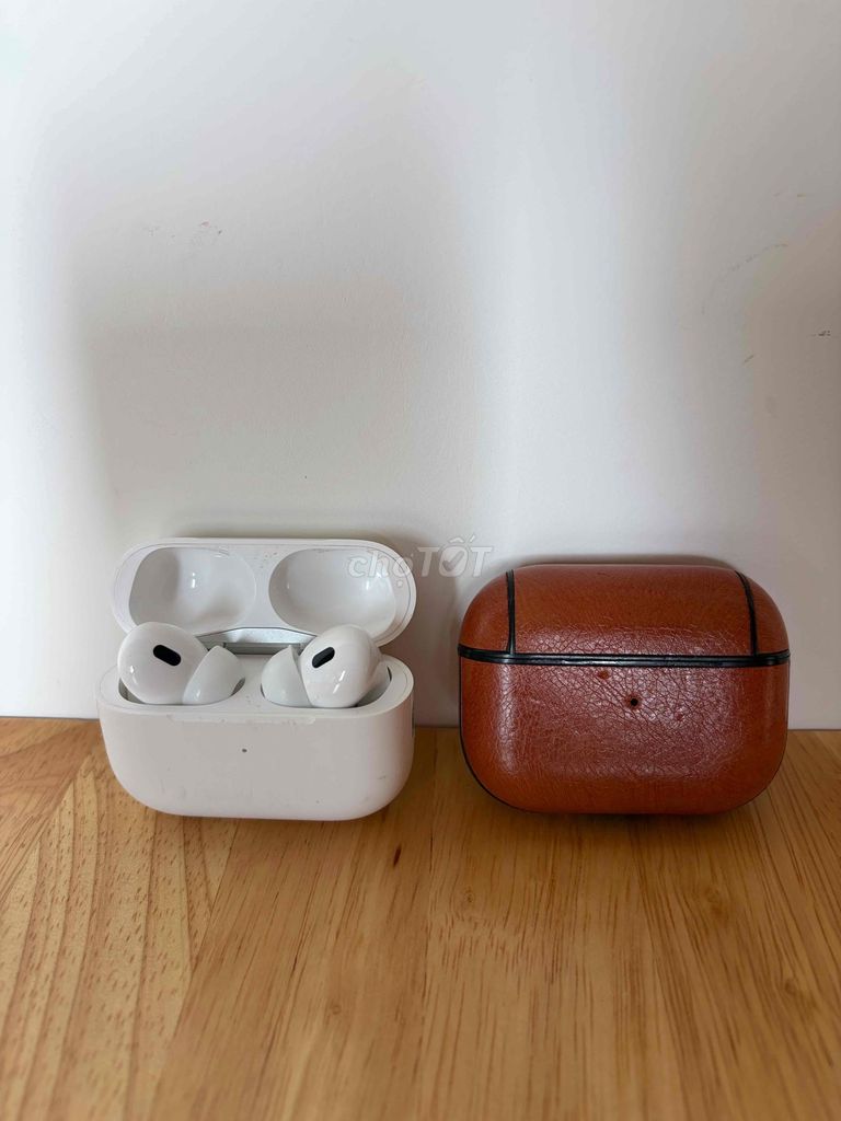Apple AirPods Pro 2 Trắng Tuyệt vời. Mua bán Tivi, Âm thanh tại Quận Ngũ Hành Sơn Đà Nẵng được đăng bởi Anton Dvoynikov hình 1