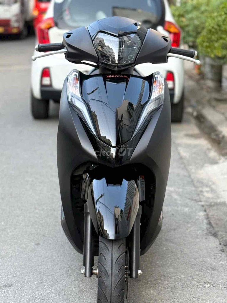 Honda Lead 125cc 2019 черный матовый спецверсия 1 хозяин