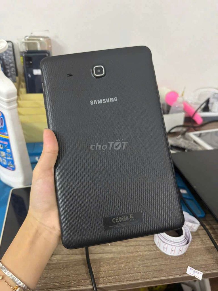 Samsung Tab E, 8GB, sim sóng ok. Mua bán Máy tính bảng tại Thành phố Thủ Dầu Một Bình Dương được đăng bởi Phước Mobile hình 1