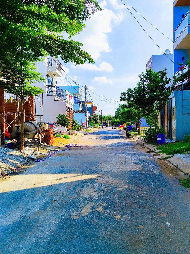 Đất nền 93m2, ngang 7.3m, đường Bưng Ông Thoàn, Phú Hữu, Quận 9