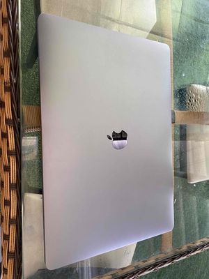 cần bán mac pro 15inh. Mua bán Laptop tại Huyện Thống Nhất Đồng Nai được đăng bởi Hiếu Lê