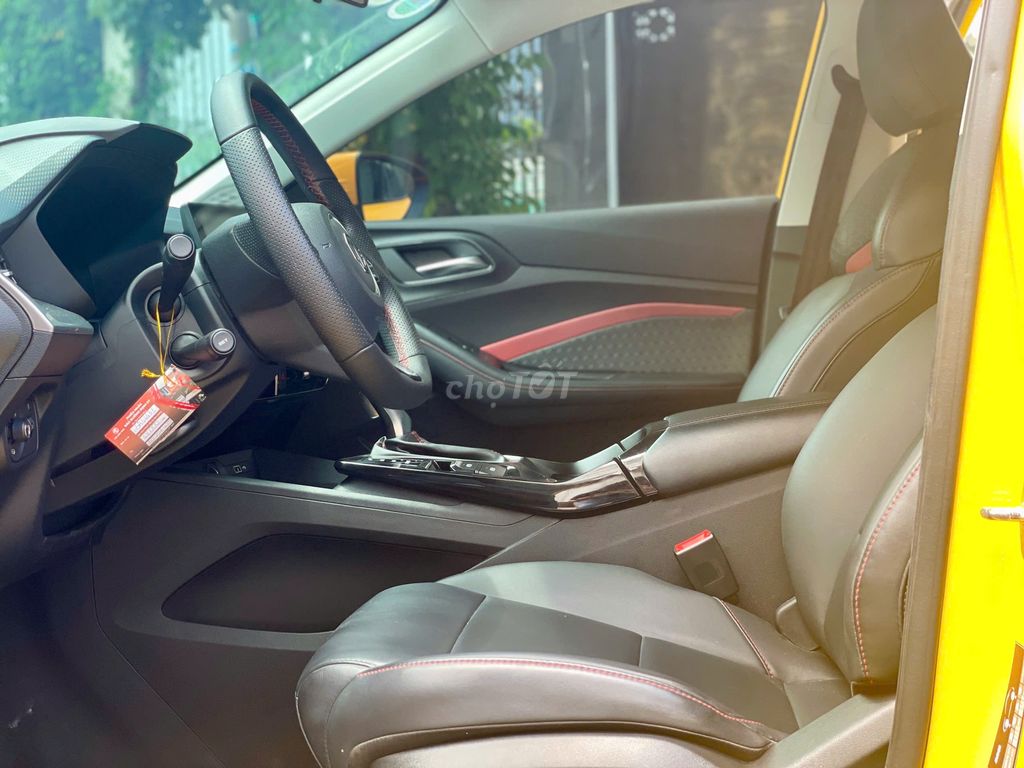 MG5 Lux 2024 - Màu Vàng. Mua bán Ô tô tại Quận Bình Tân Tp Hồ Chí Minh được đăng bởi MUA BÁN XE LƯỚT và PHỤ KIỆN XE hình 3