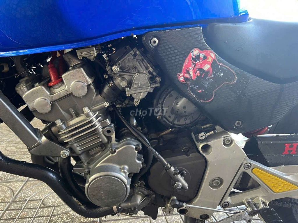 HORNET 250. Mua bán Xe máy tại Quận Tân Bình Tp Hồ Chí Minh được đăng bởi Hồng Phúc hình 5