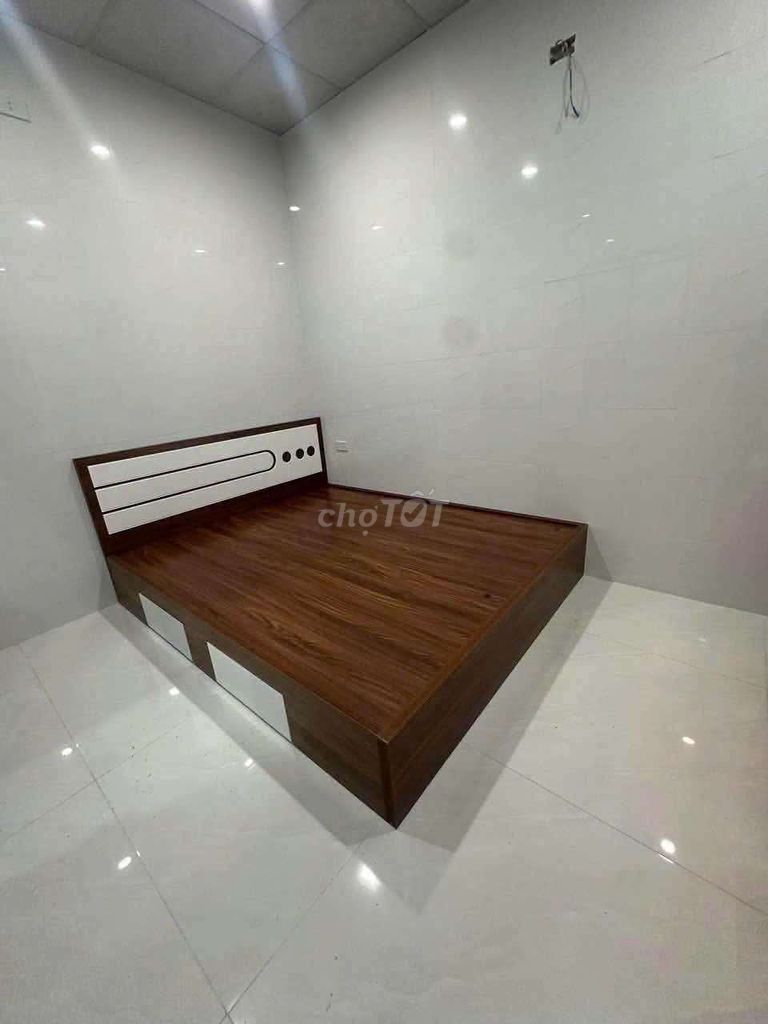Giường ngủ Gỗ MDF 1m6x2m Nâu Trắng newwwfg. Mua bán Giường, chăn ga gối nệm tại Thành phố Thủ Dầu Một Bình Dương được đăng bởi hạnh hình 1
