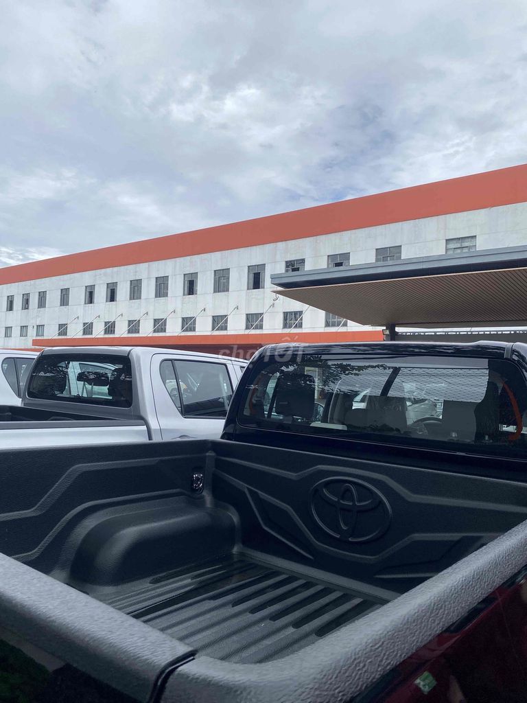 TOYOTA HILLUX 2.4AT - 1 CẦU - Tặng TB- PK-BH. Mua bán Ô tô tại Huyện Bình Chánh Tp Hồ Chí Minh được đăng bởi THANH TÂM TOYOTA hình 6