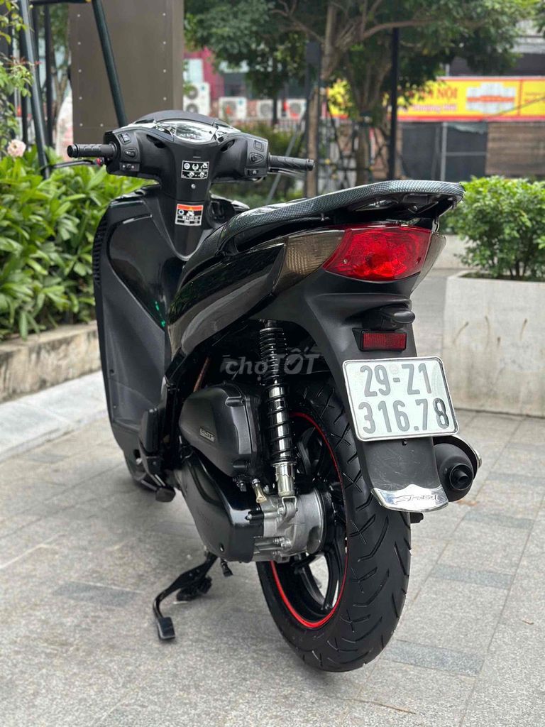 Cần bán SH độ nhập 2015 khoá Smartkey máy cực chât. Mua bán Xe máy tại Quận Cầu Giấy Hà Nội được đăng bởi Xe Máy Vượng Trung hình 5