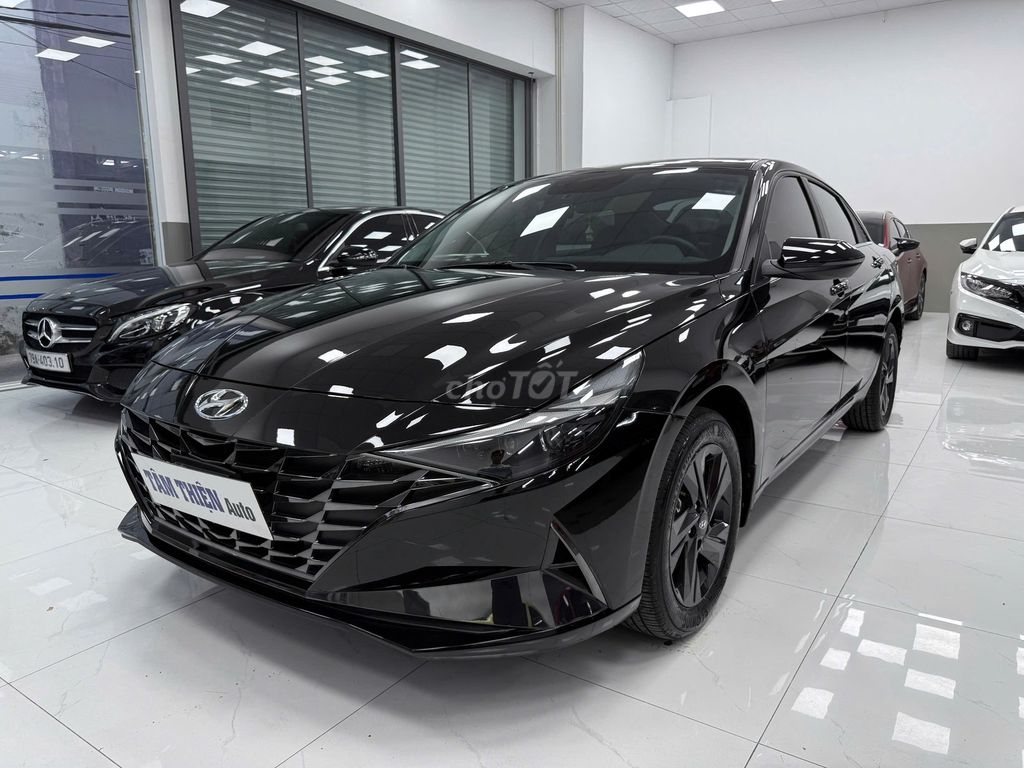Hyundai Elantra 2025 1.6 AT Специальная Черная