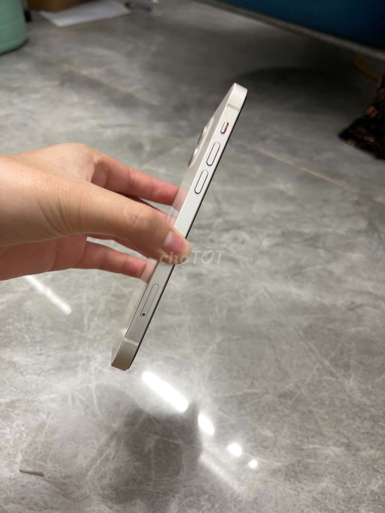 Apple iPhone 12 64GB Trắng. Mua bán Điện thoại tại Quận Liên Chiểu Đà Nẵng được đăng bởi tường vy trần lê hình 1