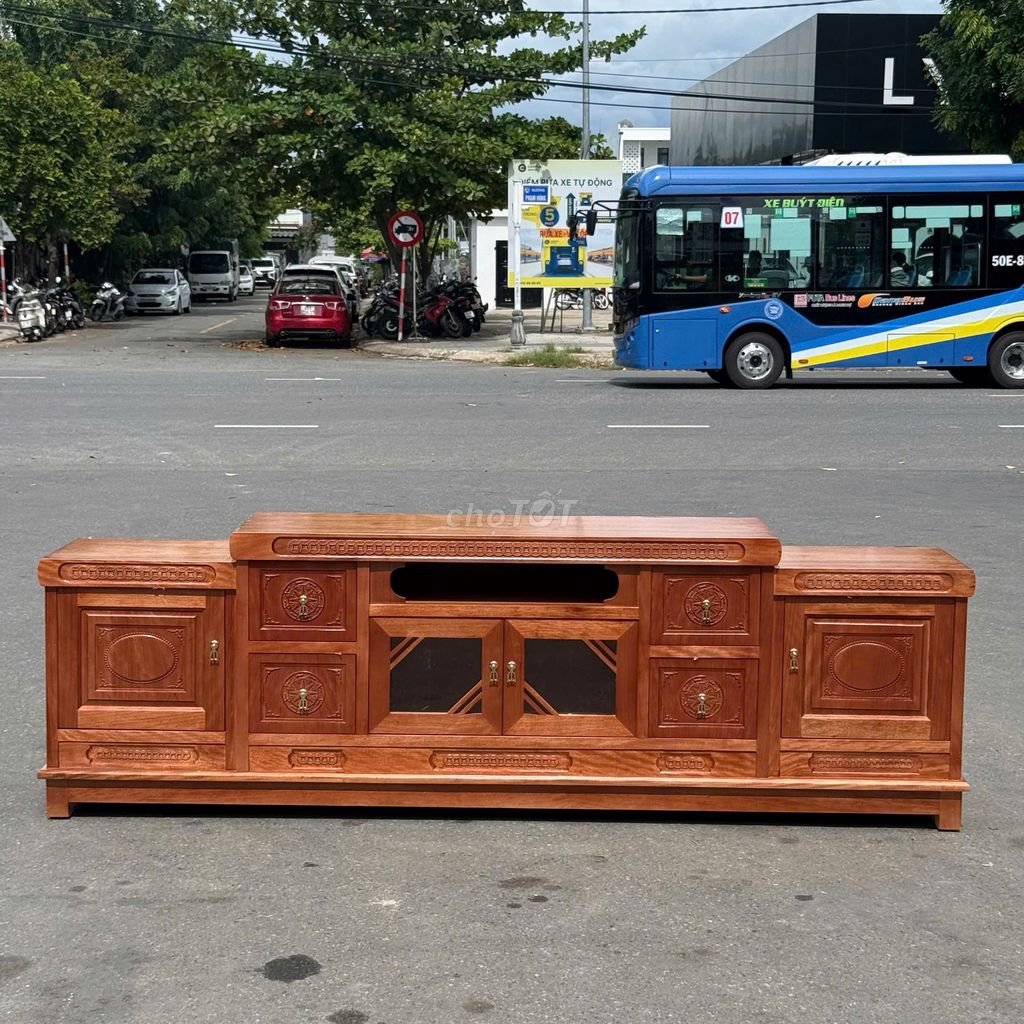 H200826 Kệ tivi 2m4 gỗ xoan đào. Mua bán Tủ, kệ gia đình tại Quận Cẩm Lệ Đà Nẵng được đăng bởi Huỳnh Hà  hình 1
