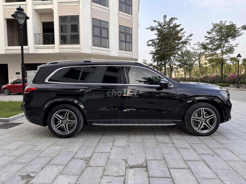 Mercedes Benz GLC Class 2022 - 14537 km. Mua bán Ô tô tại Huyện Hoài Đức Hà Nội được đăng bởi Hoàng Minh Hiếu hình 2