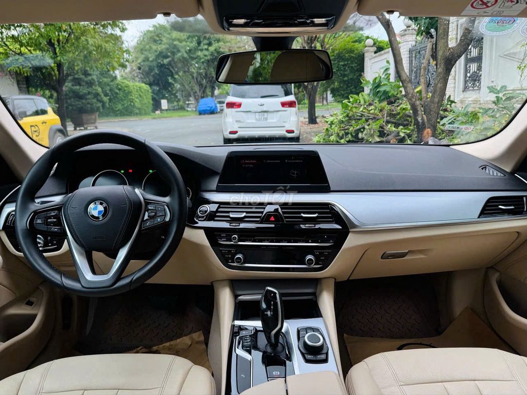 BMW 520i Luxury Line 2018/Model 2019 Đen 33000 km. Mua bán Ô tô tại Quận 7 Tp Hồ Chí Minh được đăng bởi PHÁT ĐẠT LUXURY CAR hình 5