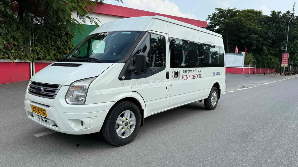 Ford Transit средняя база, регистрация 2020, белый, Вьетнам