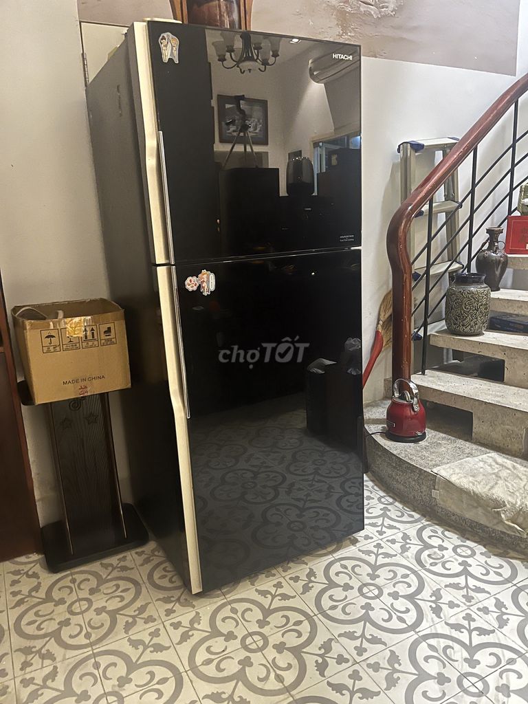 Tủ lạnh Hitachi 335L Đen (model  R-VG400PGV3). Mua bán Tủ lạnh tại Quận 10 Tp Hồ Chí Minh được đăng bởi Châu Thắng Dư hình 1