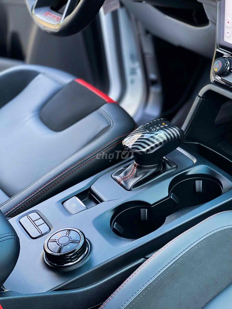 Ford Raptor 2025 4000km. Mua bán Ô tô tại Quận Long Biên Hà Nội được đăng bởi Mr Tài Oto hình 9