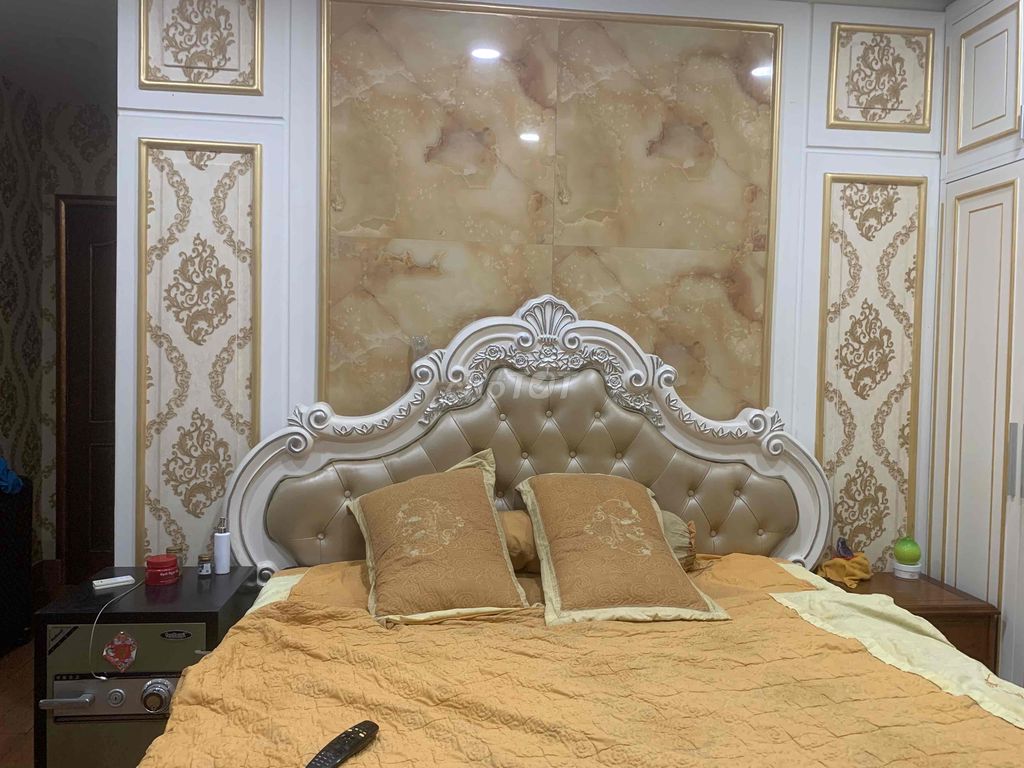 Bán nhà một trệt ba lầu mặt tiền tiện lợi kinh doanh, văn phòng Vvvv. Mua bán văn phòng, mặt bằng kinh doanh tại Thành phố Thủ Đức Tp Hồ Chí Minh được đăng bởi ly thi my phuong hình 2