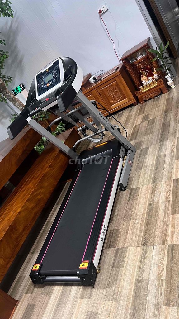 Máy chạy bộ Kingsport BK-8000 Đen, Trắng
