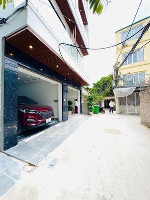 Townhouse in Long Biên