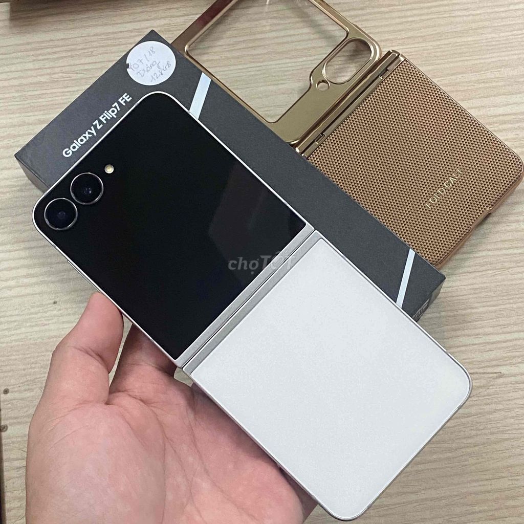 Samsung Z Flip 7 FE Vn full box còn bảo hành hãng. Mua bán Điện thoại tại Quận Hải Châu Đà Nẵng được đăng bởi Điện Thoại Đà Nẵng  hình 1